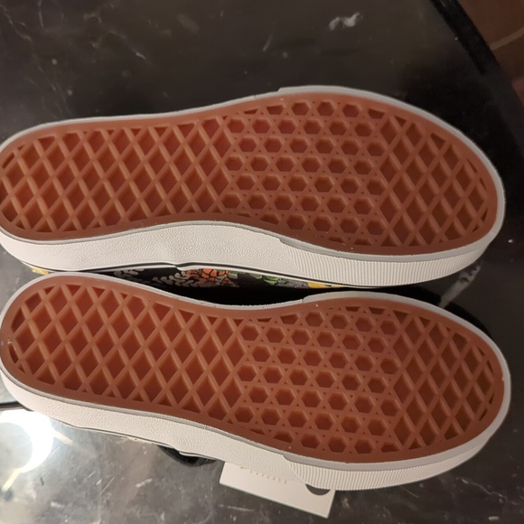 NWT Disney Vans (jungle book) - Picture 3 of 4